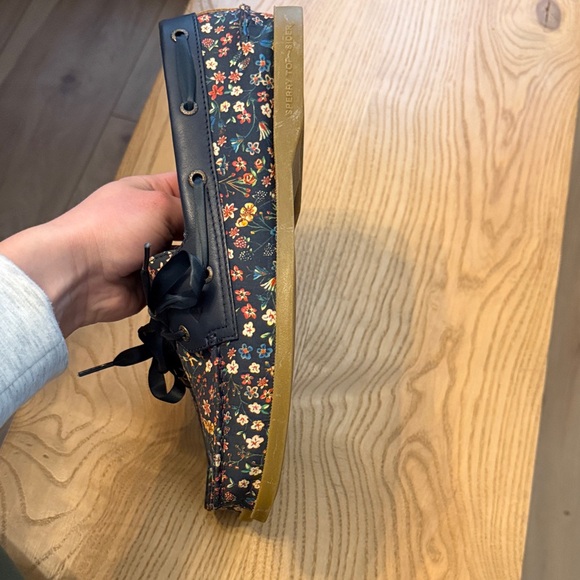 Sperry Navy Floral Women's Loafers (Size 8.5) - Picture 4 of 7